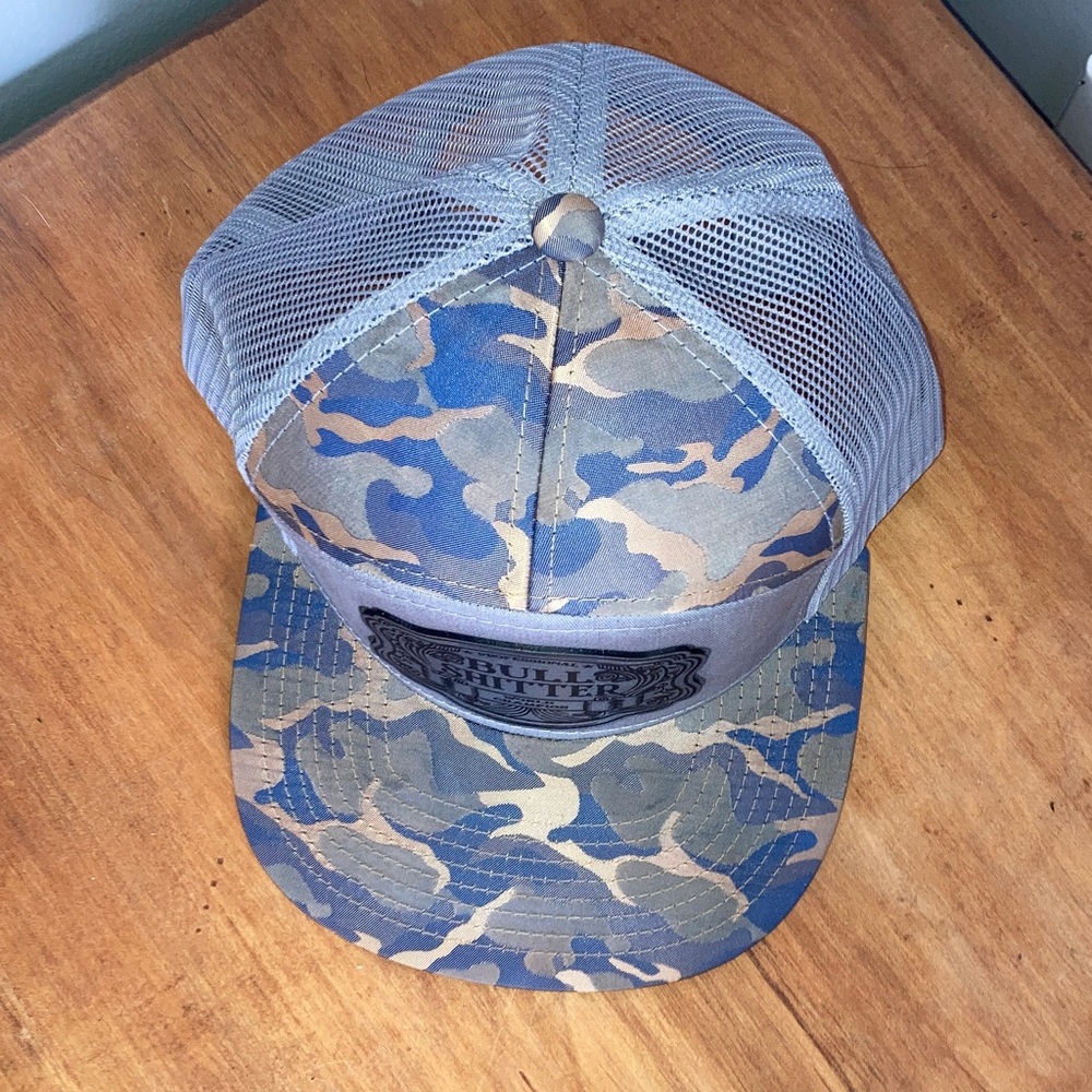 Camo Kamel Hat With Graphic Patch - image 2